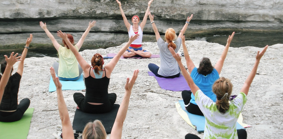 스트레칭을 빼먹은 날 유독 몸이 굳게 느껴졌던 순간을 돌아봅니다